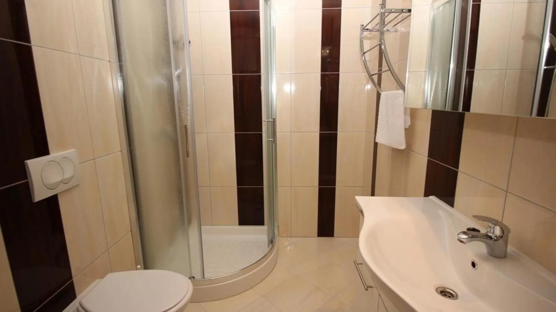 Modern Eingerichtete Apartment Fuer 4 Personen In Einem Haus Mit Mehrere Apartments Und Mit Pool Baška 0*,  Κροατία